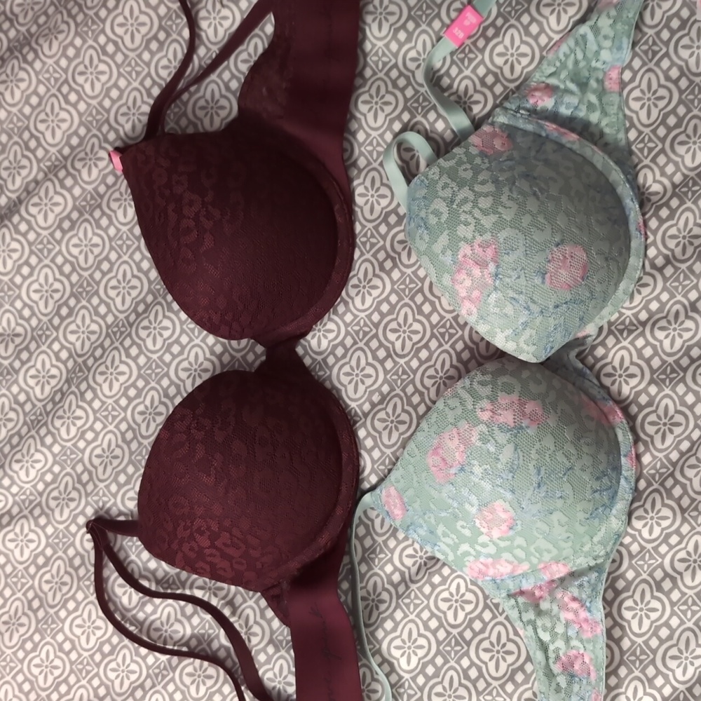 Victoria's Secret Wear Everywhere Push Up Bras (32B)